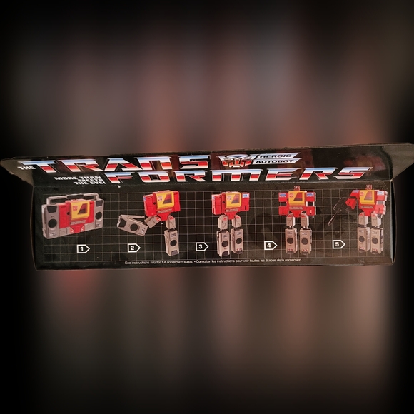 Authentic Transformer G1 Walmart 2017 BLASTER Encore Reissue Commemorative NEW - Picture 2 of 10